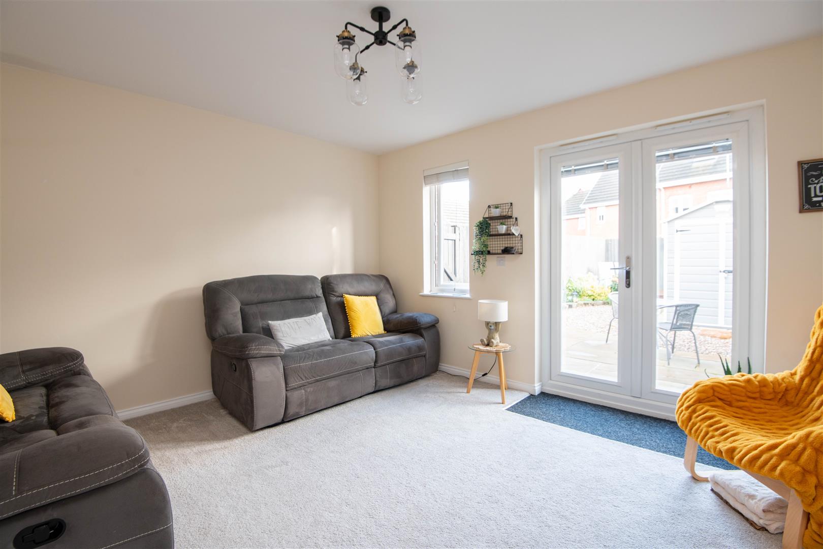 2 bed property in Old Thorns Crescent, Chorley